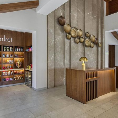 ホテル Fairfield By Marriott Goa ベナウリム エクステリア 写真