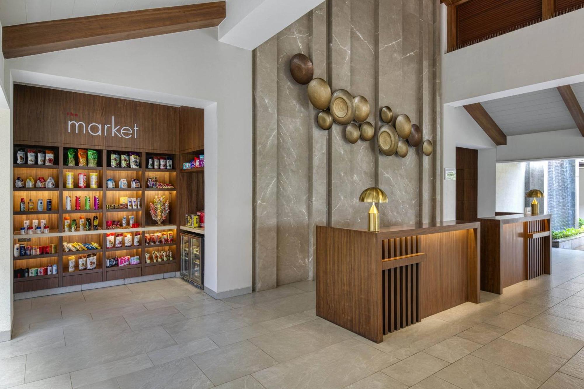 ホテル Fairfield By Marriott Goa ベナウリム エクステリア 写真